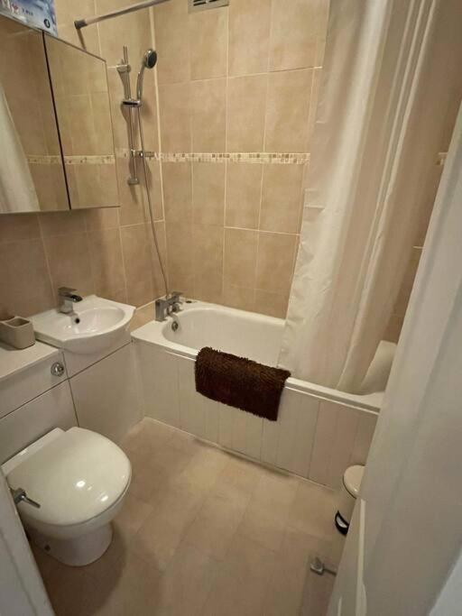 One Bedroom Flat In The Heart Of Islington Londra Dış mekan fotoğraf